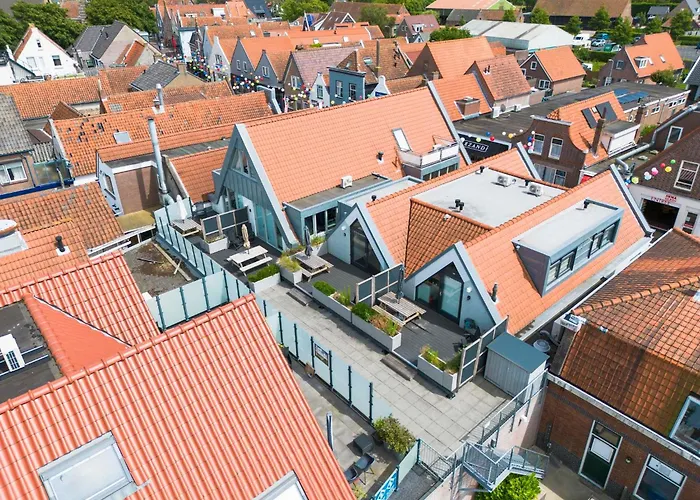 Weststraat 22 - - Oost 3p * Ouddorp